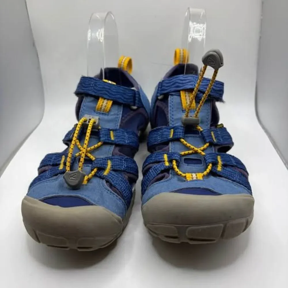 Kids KEEN Waterproof Sandals Size 5